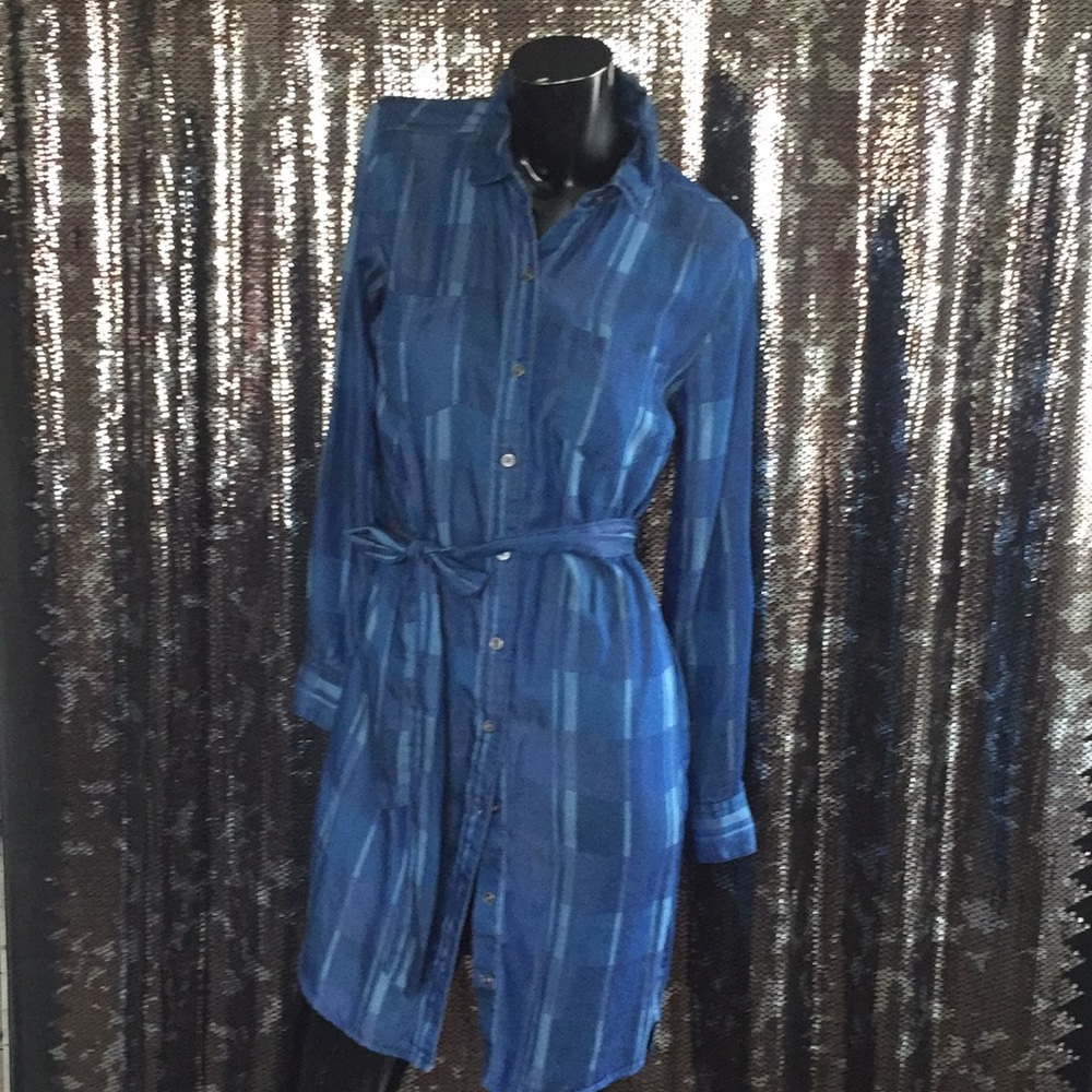 Button down Dress - Picture 2 of 8